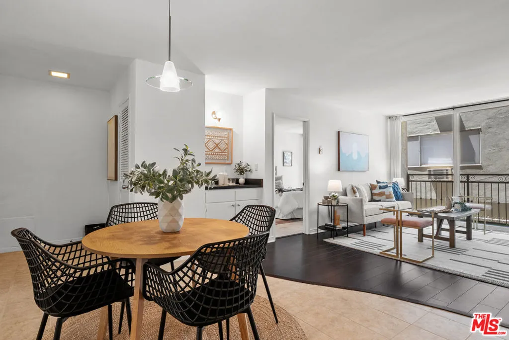 1885 Veteran Avenue 103, Los Angeles, California 90025 home-pic-3